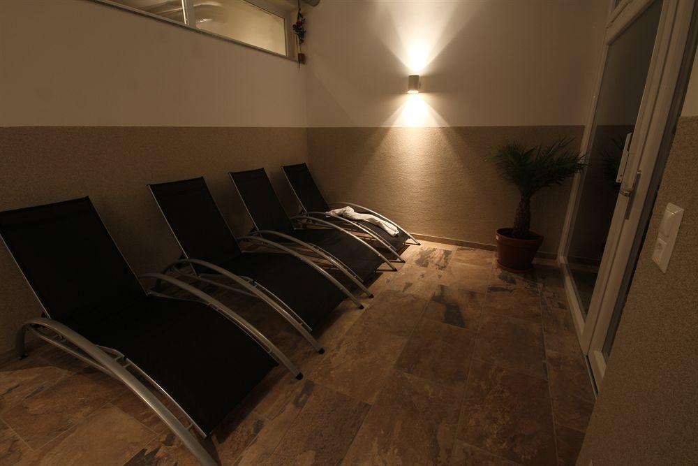 Panoramadorf Saualpe Hotel Eberstein ภายนอก รูปภาพ