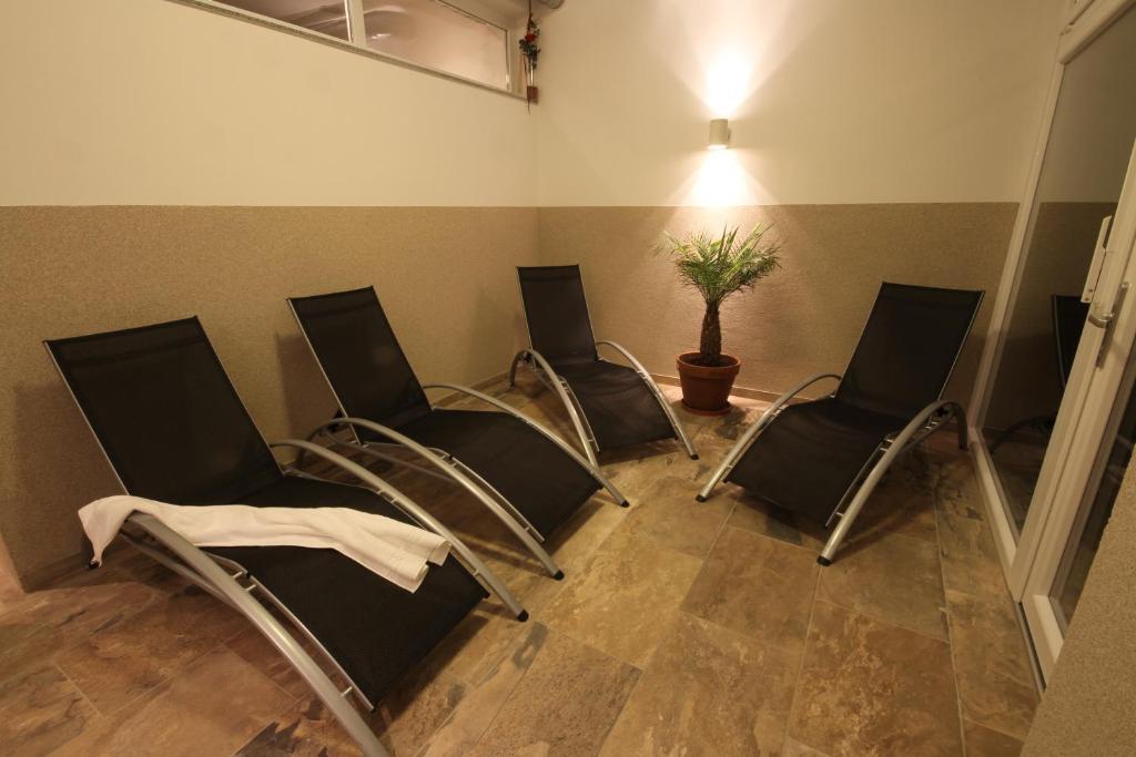 Panoramadorf Saualpe Hotel Eberstein ภายนอก รูปภาพ