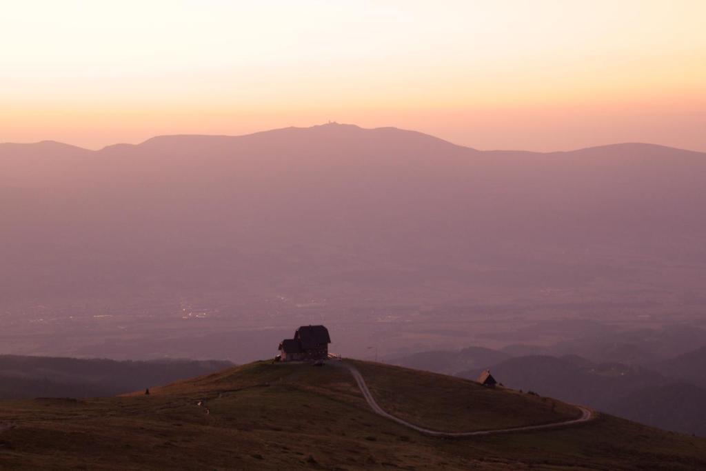 Panoramadorf Saualpe Hotel Eberstein ภายนอก รูปภาพ