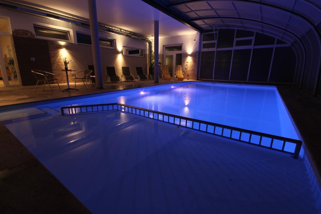 Panoramadorf Saualpe Hotel Eberstein ภายนอก รูปภาพ